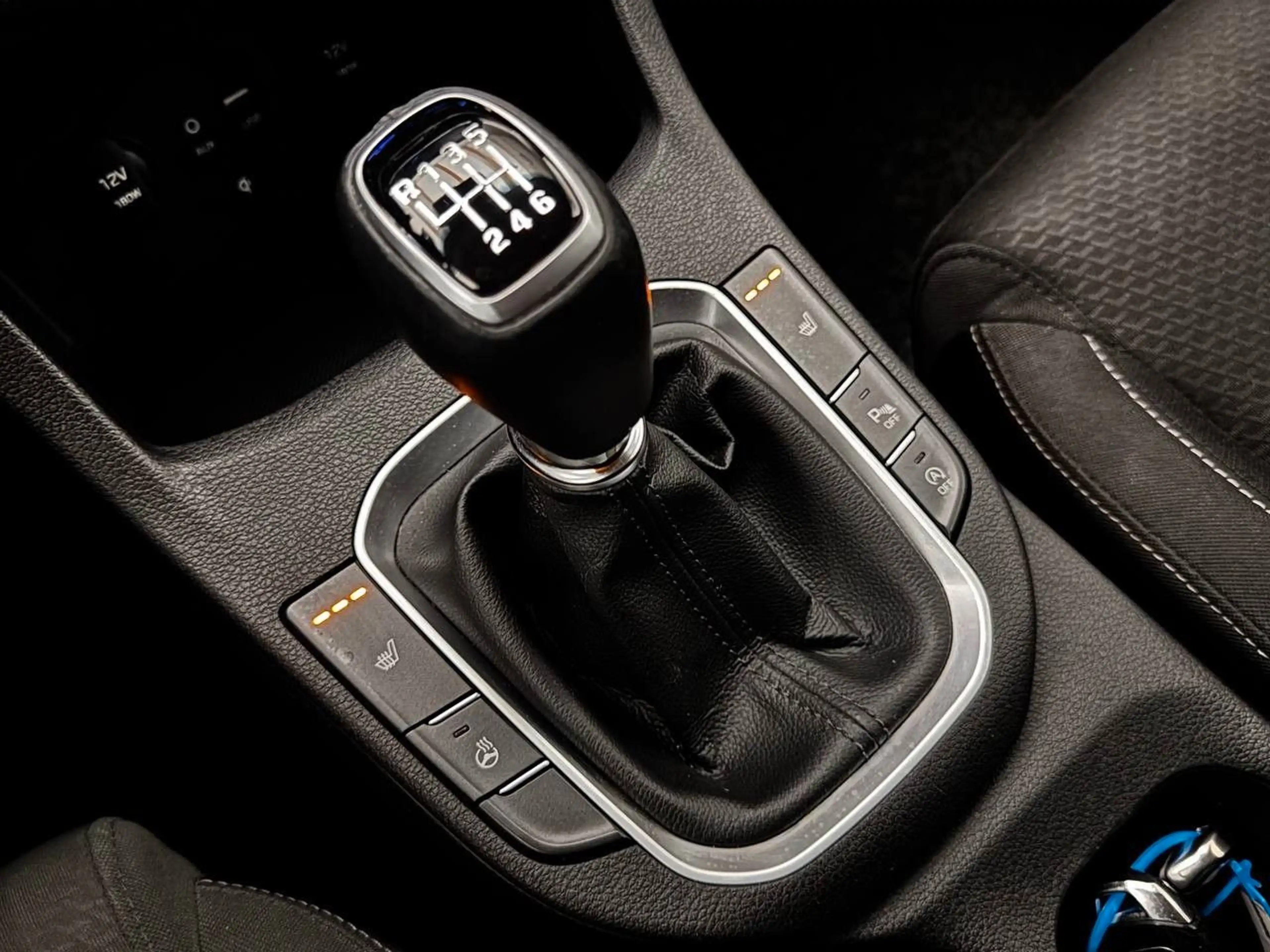 Hyundai i30 Intro Sonderausstattung — photo 11
