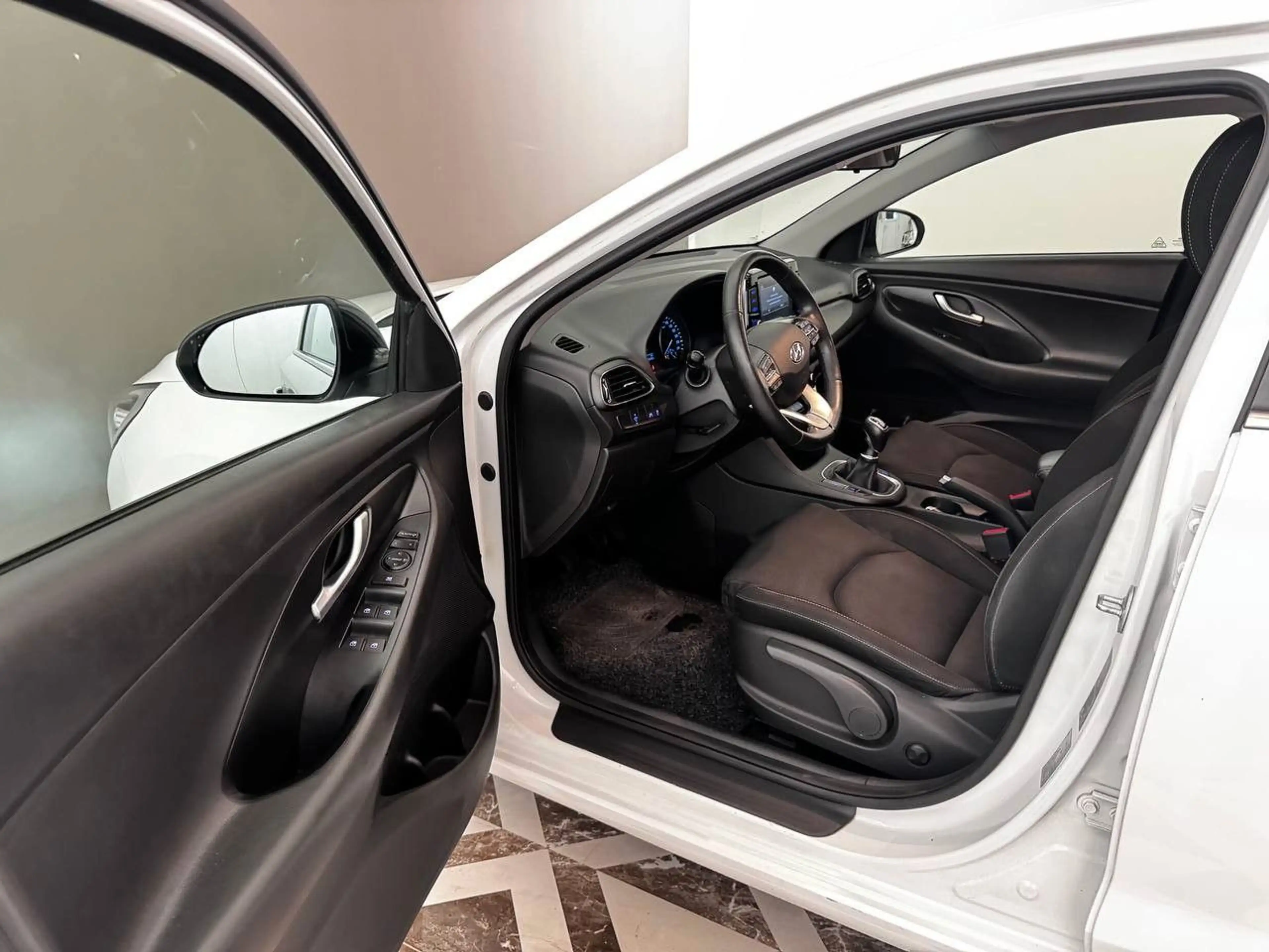 Hyundai i30 Intro Sonderausstattung — photo 7