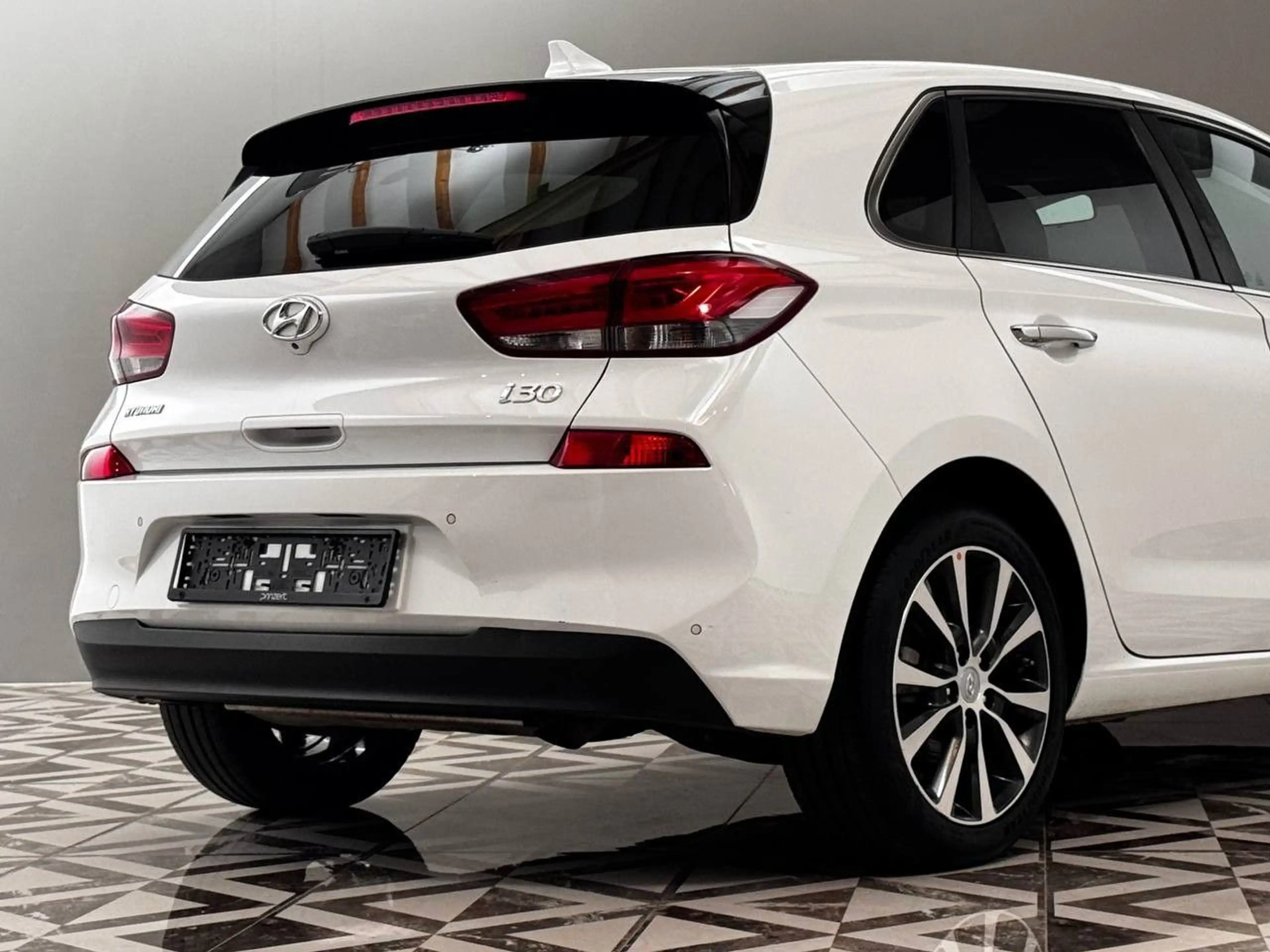 Hyundai i30 Intro Sonderausstattung — photo 15