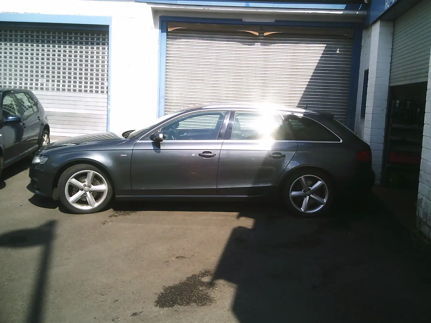 Audi A4 S line Sportpaket / plus Grau - 2