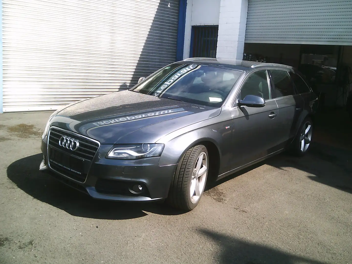 Audi A4 S line Sportpaket / plus Grau - 1