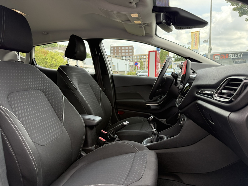 Ford Fiesta 1.0 EcoBoost 100pk 5dr Titanium | Camera | Navi | — photo 8