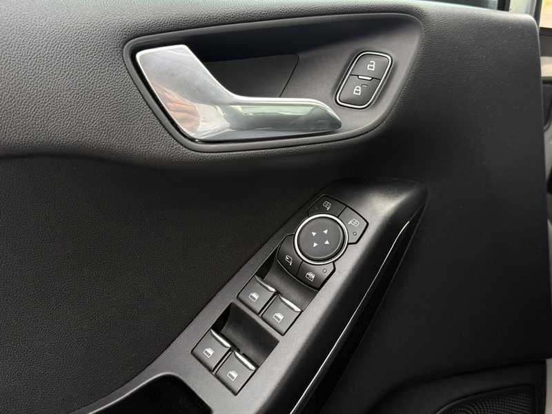 Ford Fiesta 1.0 EcoBoost 100pk 5dr Titanium | Camera | Navi | — photo 17