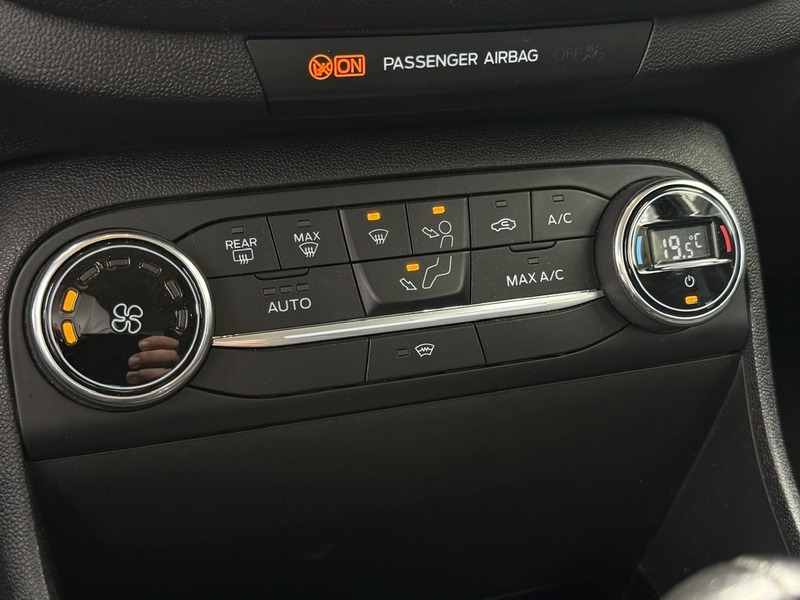 Ford Fiesta 1.0 EcoBoost 100pk 5dr Titanium | Camera | Navi | — photo 19