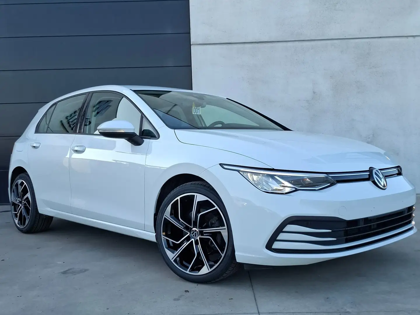 Volkswagen Golf 1.0 TSI Life OPF Blanc - 2