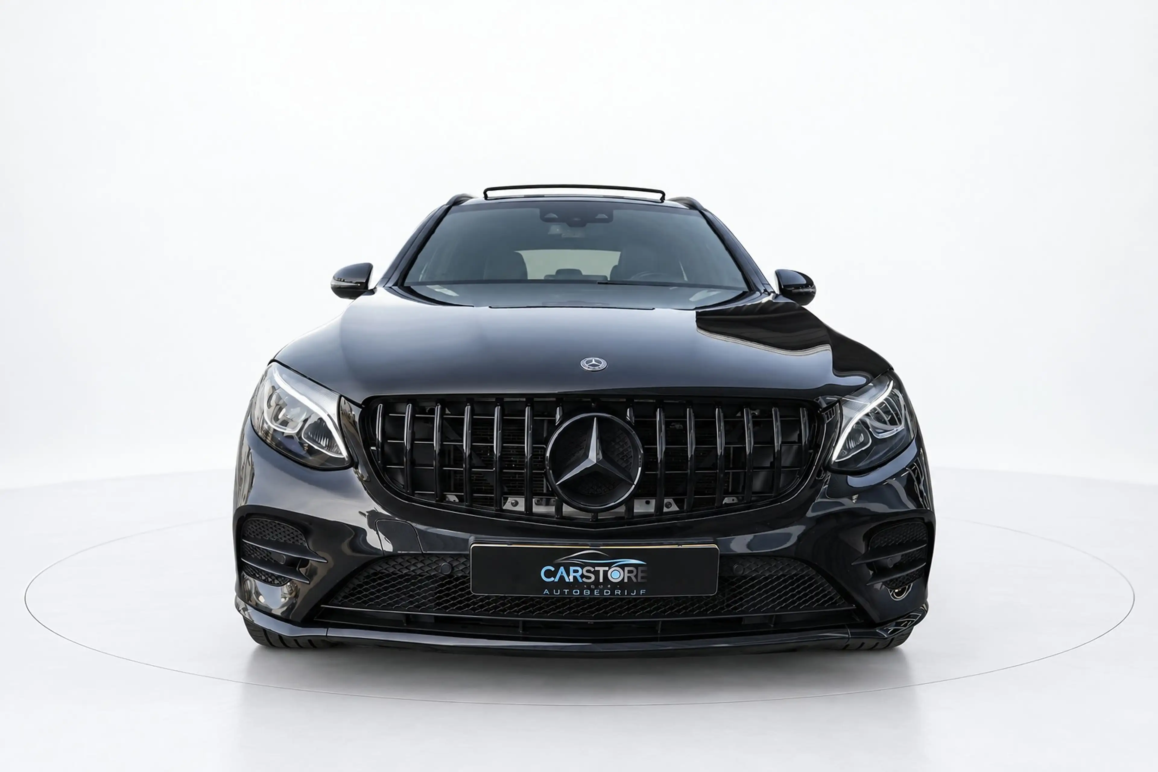 Mercedes-Benz GLC 250 4MATIC AMG NIGHT PANO SFEER — photo 2