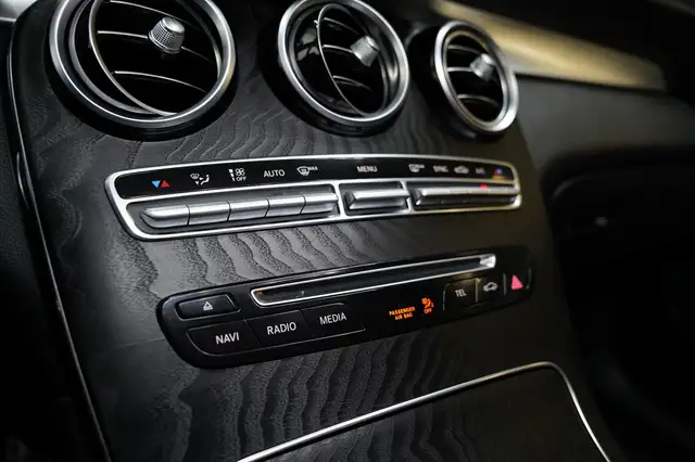 Mercedes-Benz GLC view 19