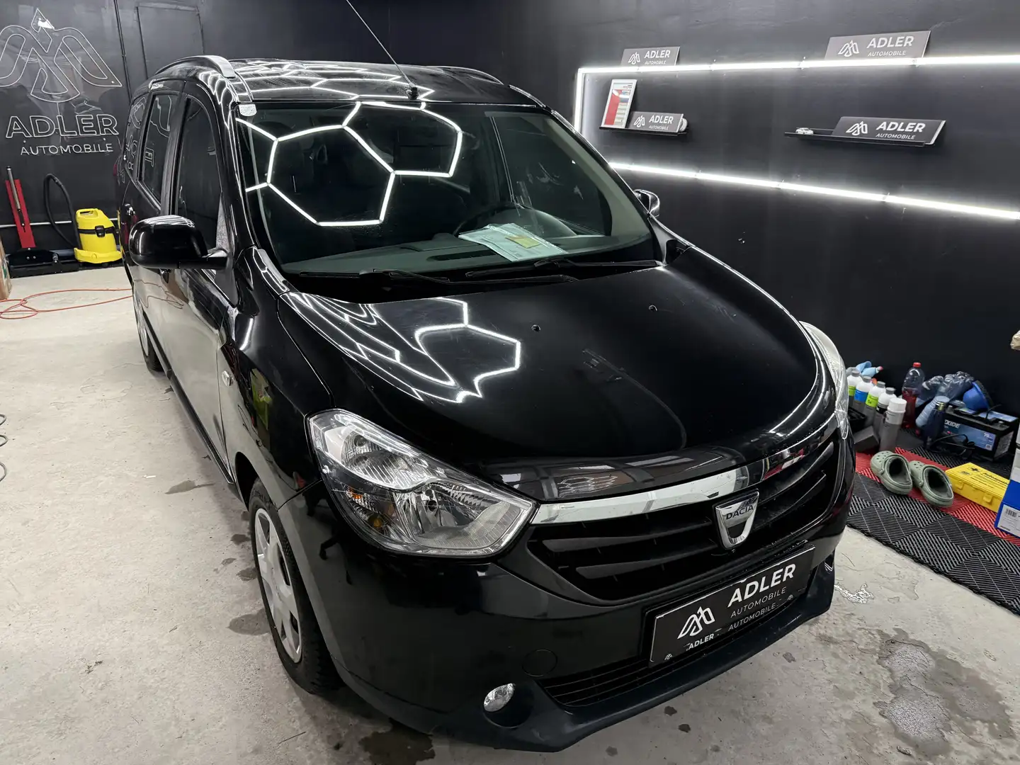 Dacia Lodgy Laureate Schwarz - 2