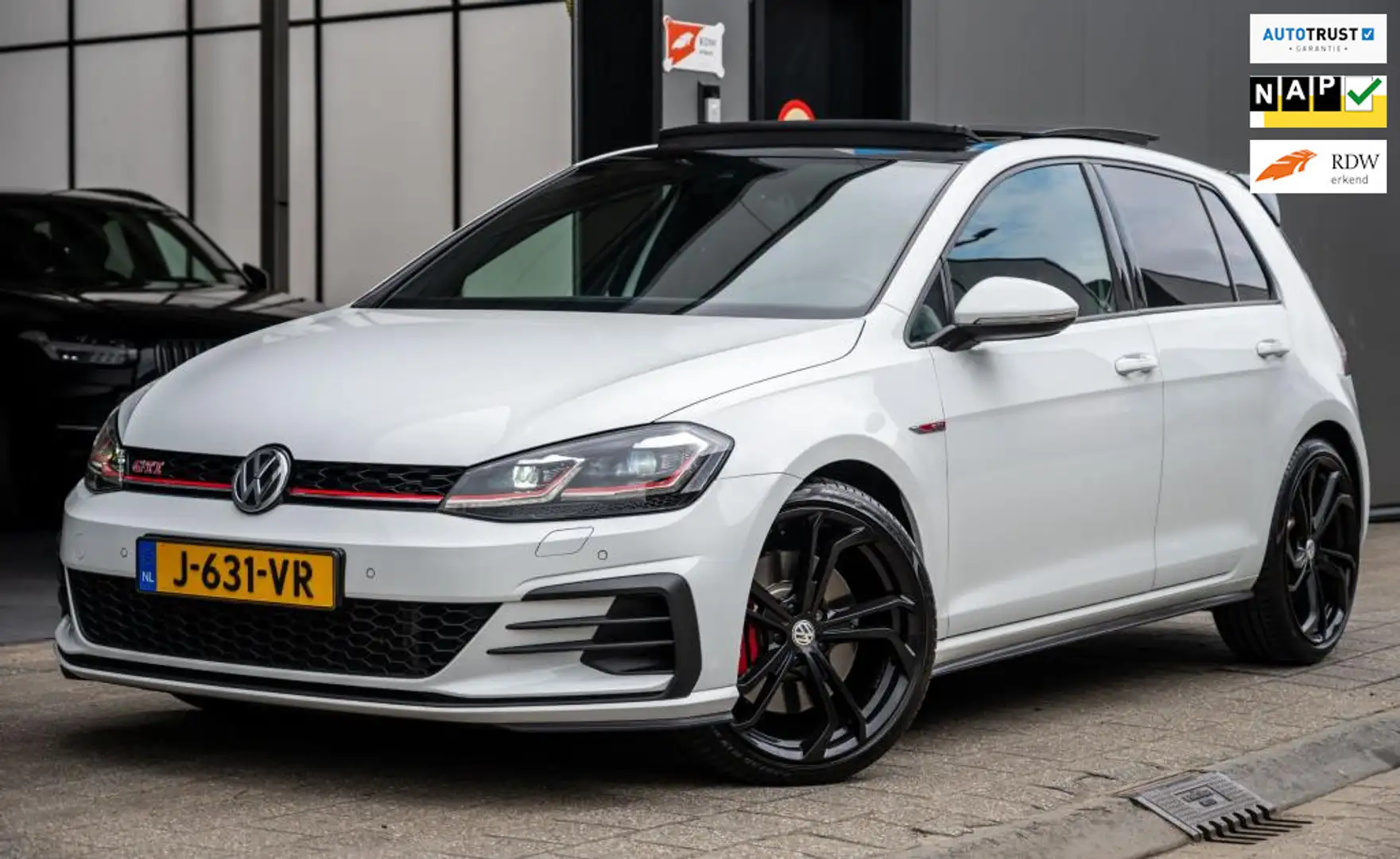 Volkswagen Golf GTI 2.0 TSI Performance |PANO|ABC-KLEP|LAGE KM Wit - 1