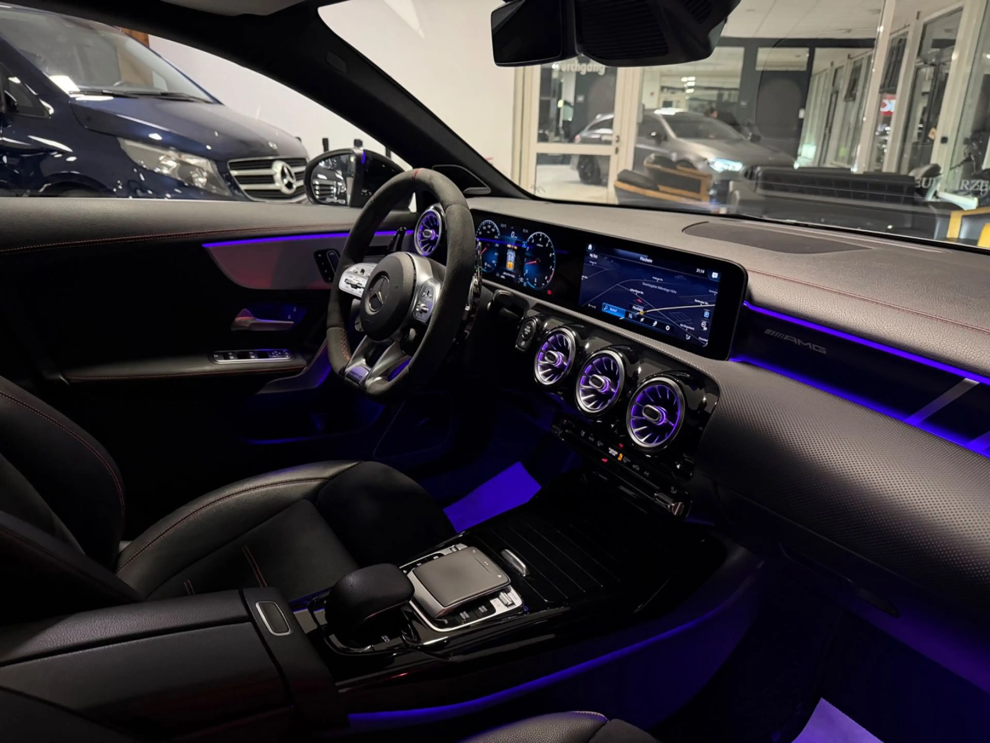 Mercedes-Benz CLA 45 AMG 4M PANO BURMESTER MATT — photo 19