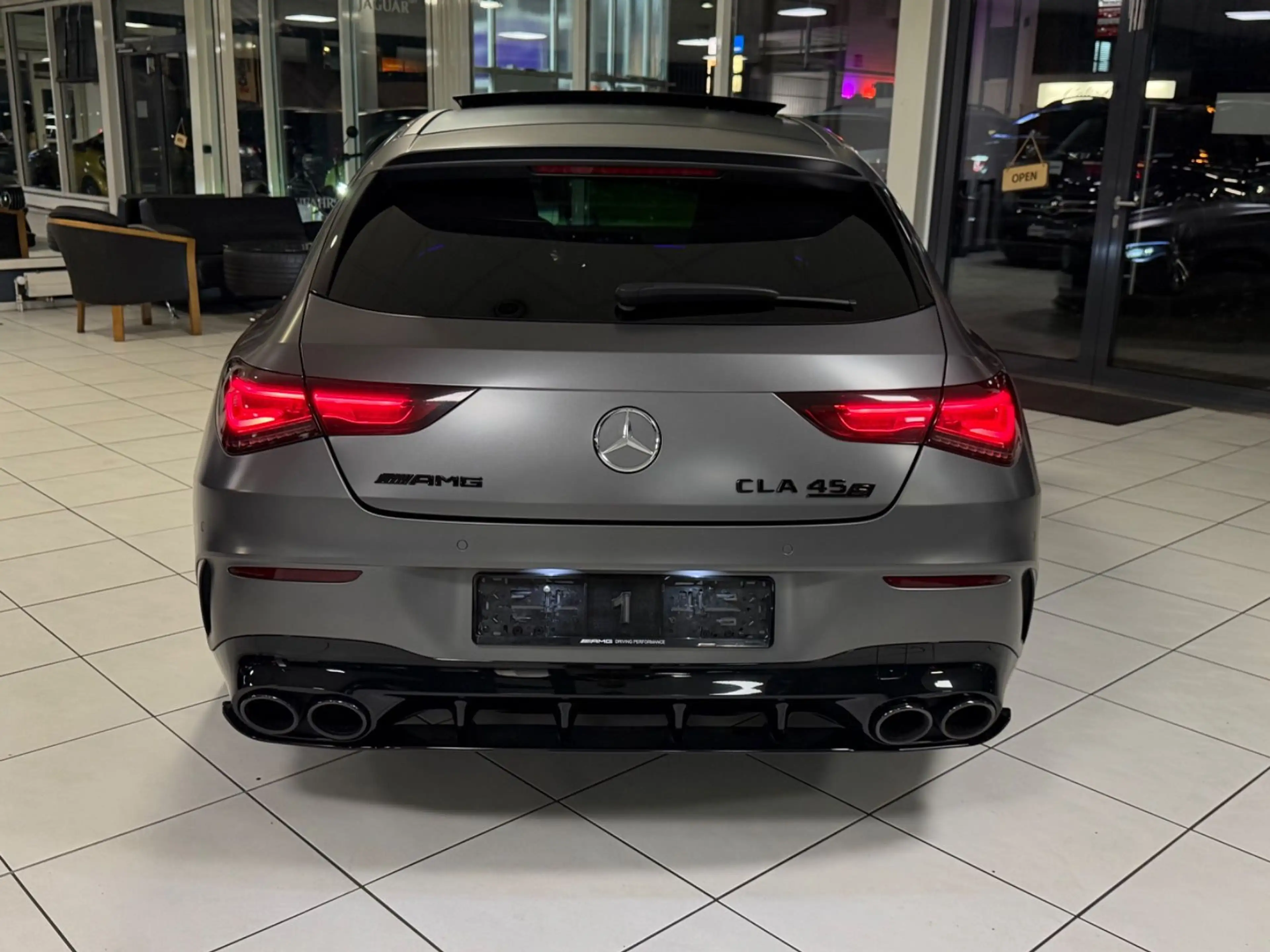 Mercedes-Benz CLA 45 AMG 4M PANO BURMESTER MATT — photo 6