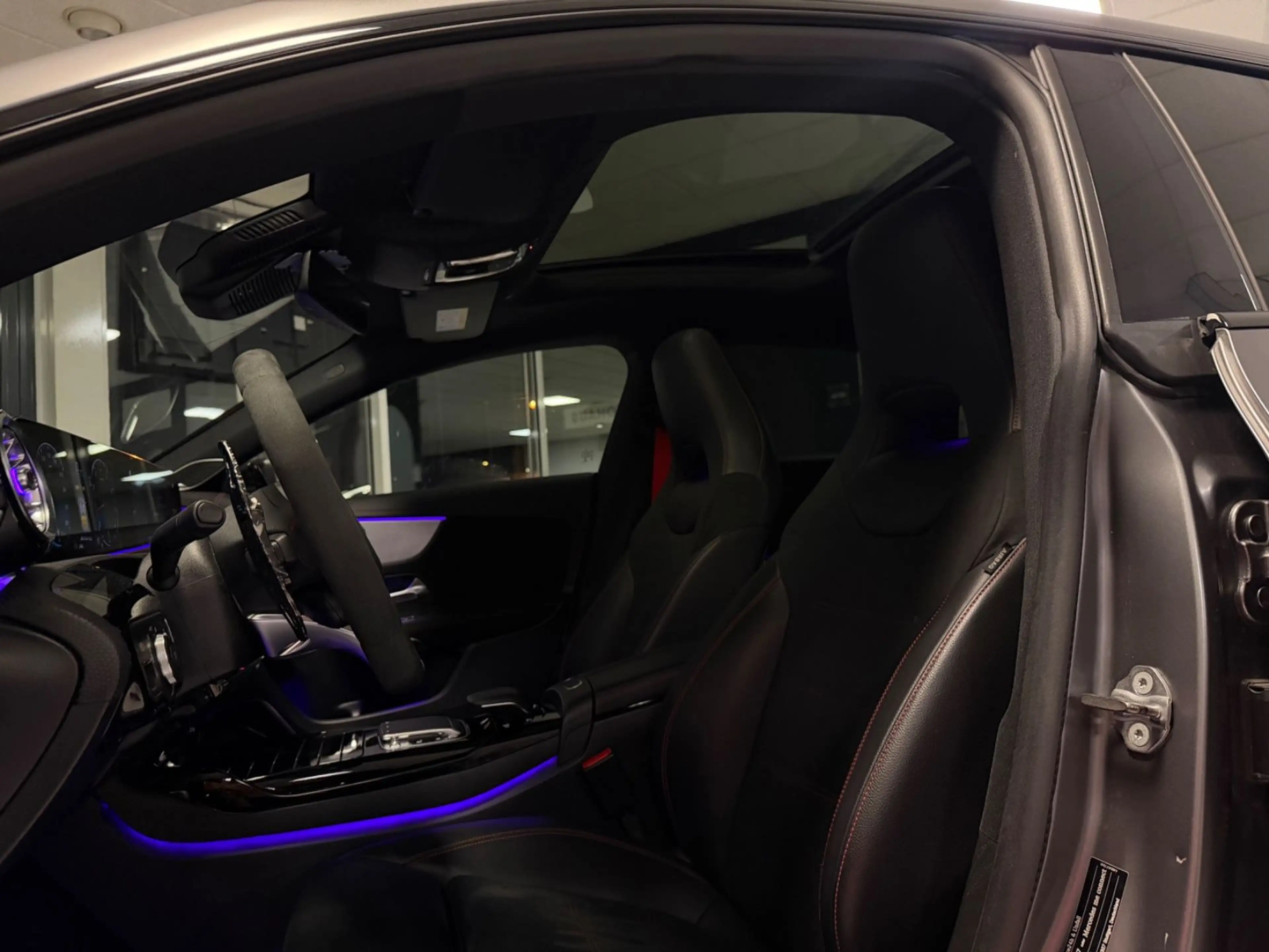 Mercedes-Benz CLA 45 AMG 4M PANO BURMESTER MATT — photo 26