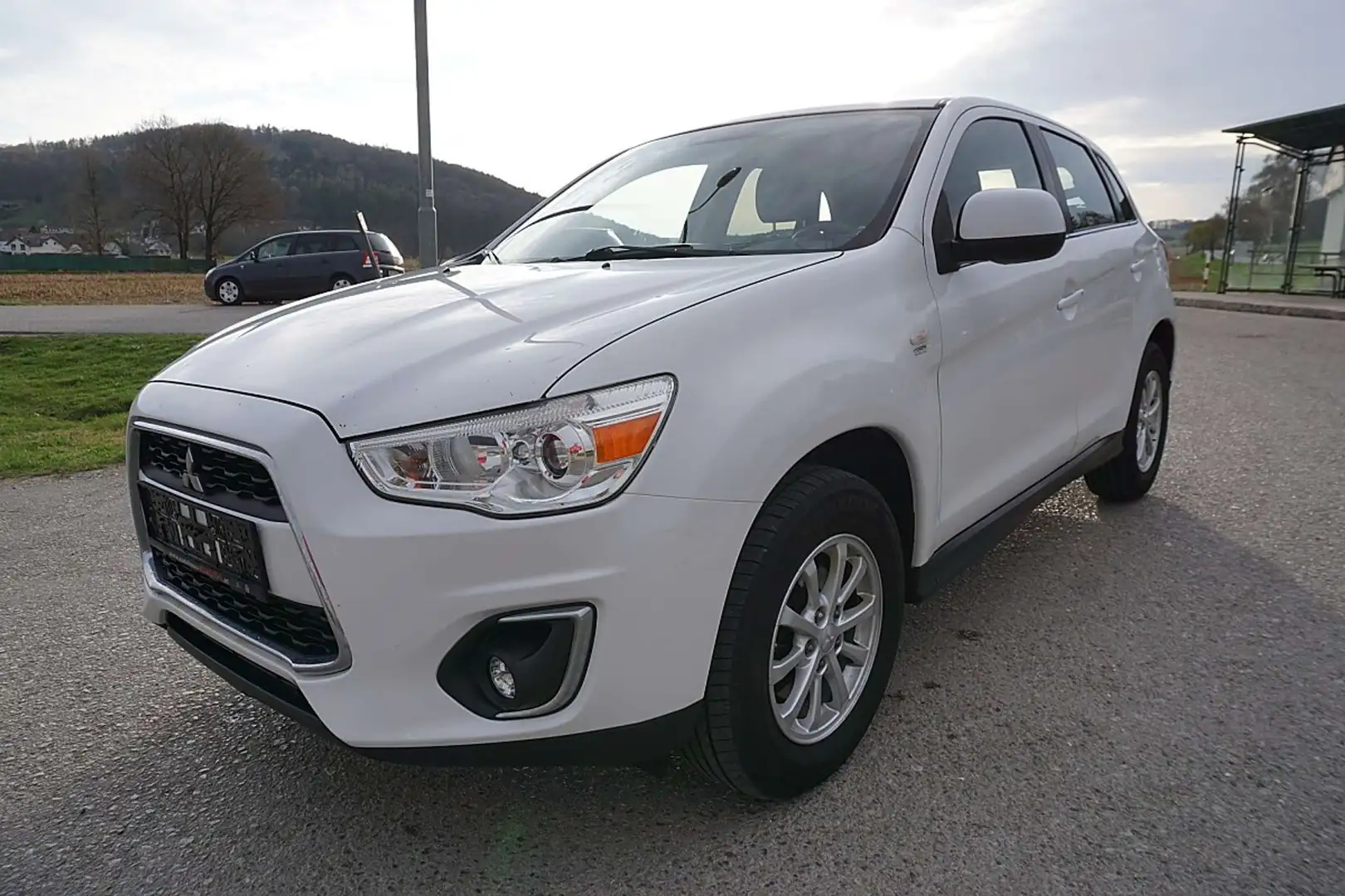 Mitsubishi ASX 1,6 DI-D LP Invite Weiß - 2