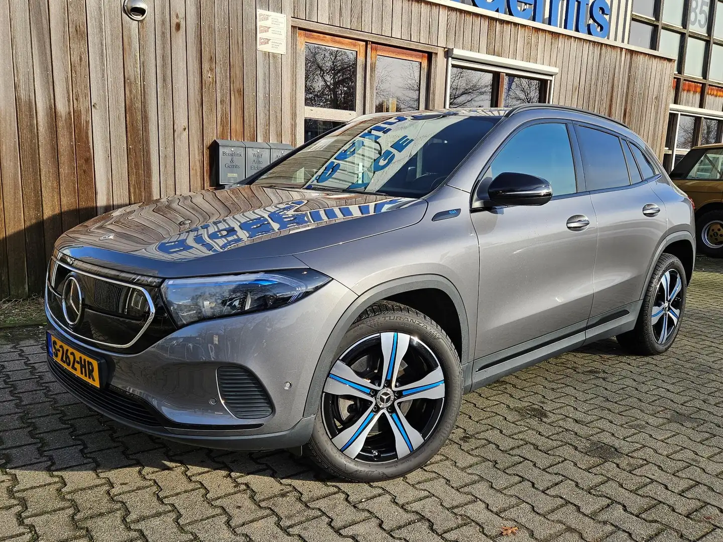 Mercedes-Benz EQA 250 Luxury Line 67 kWh Grigio - 1