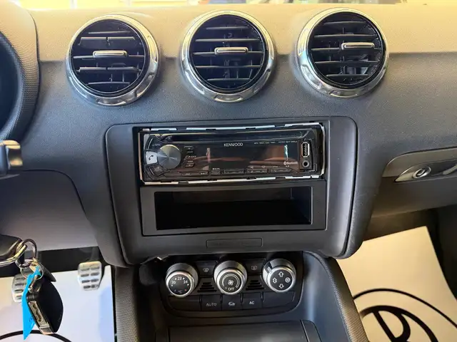 Audi TT view 15