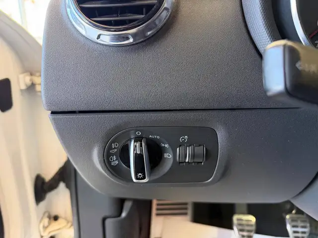 Audi TT view 13
