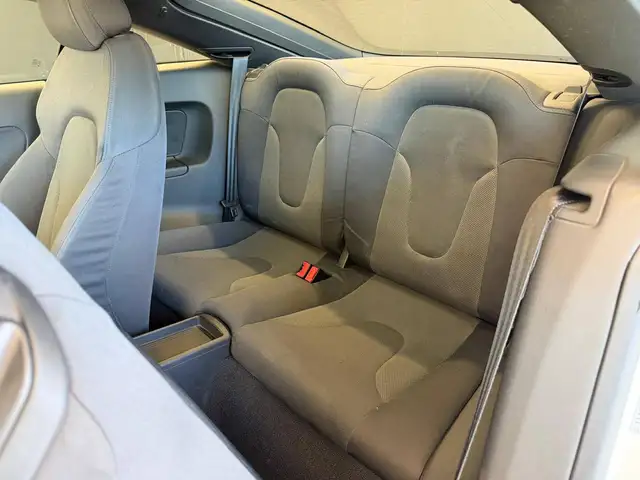 Audi TT view 9