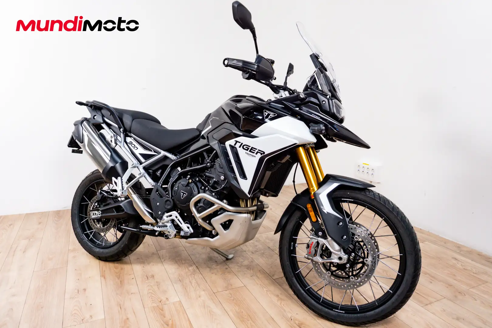 Triumph Tiger 900 - 2