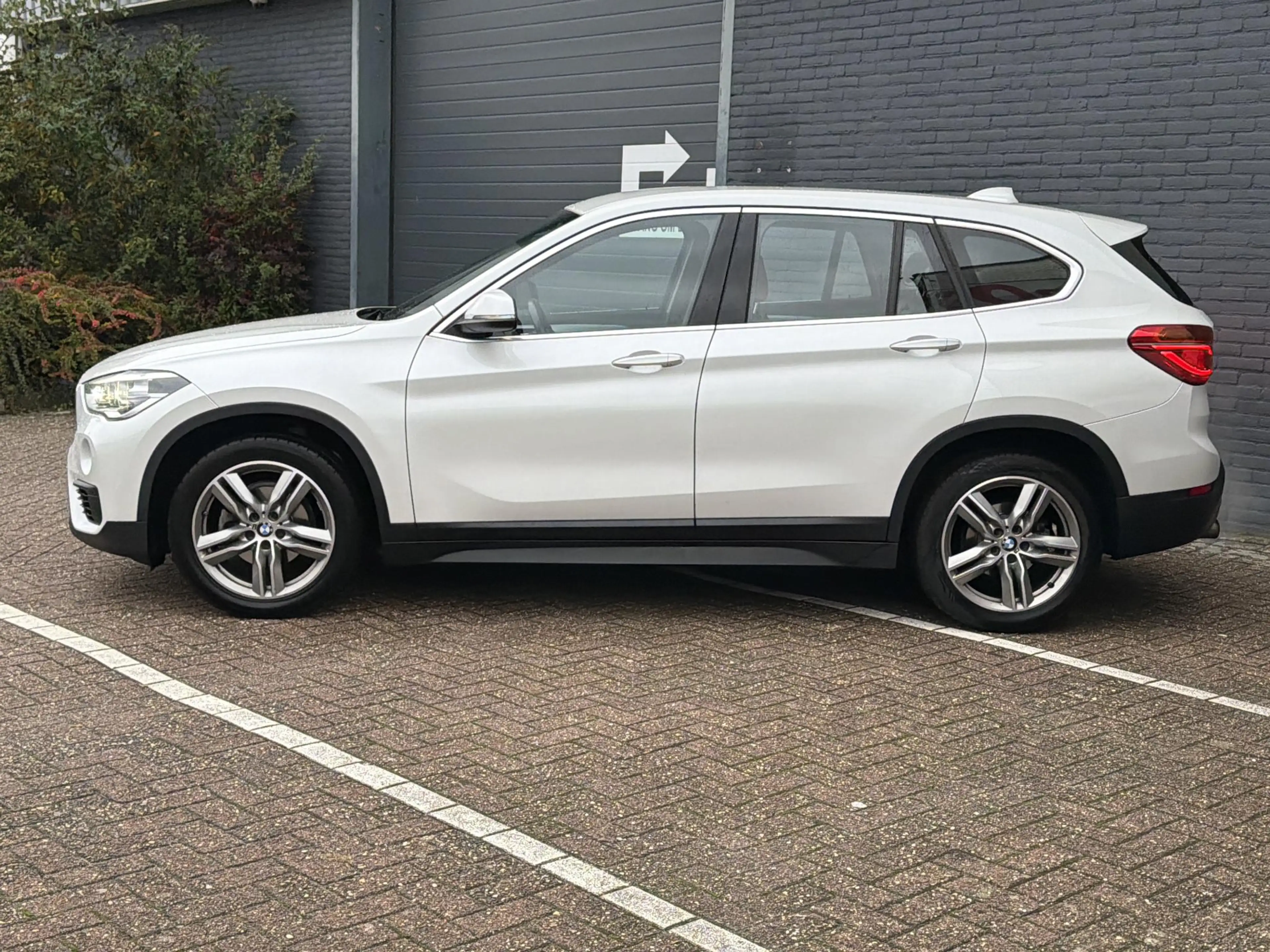 BMW X1 sDrive16d Centennial Executive | Leder | Cruise | — photo 8