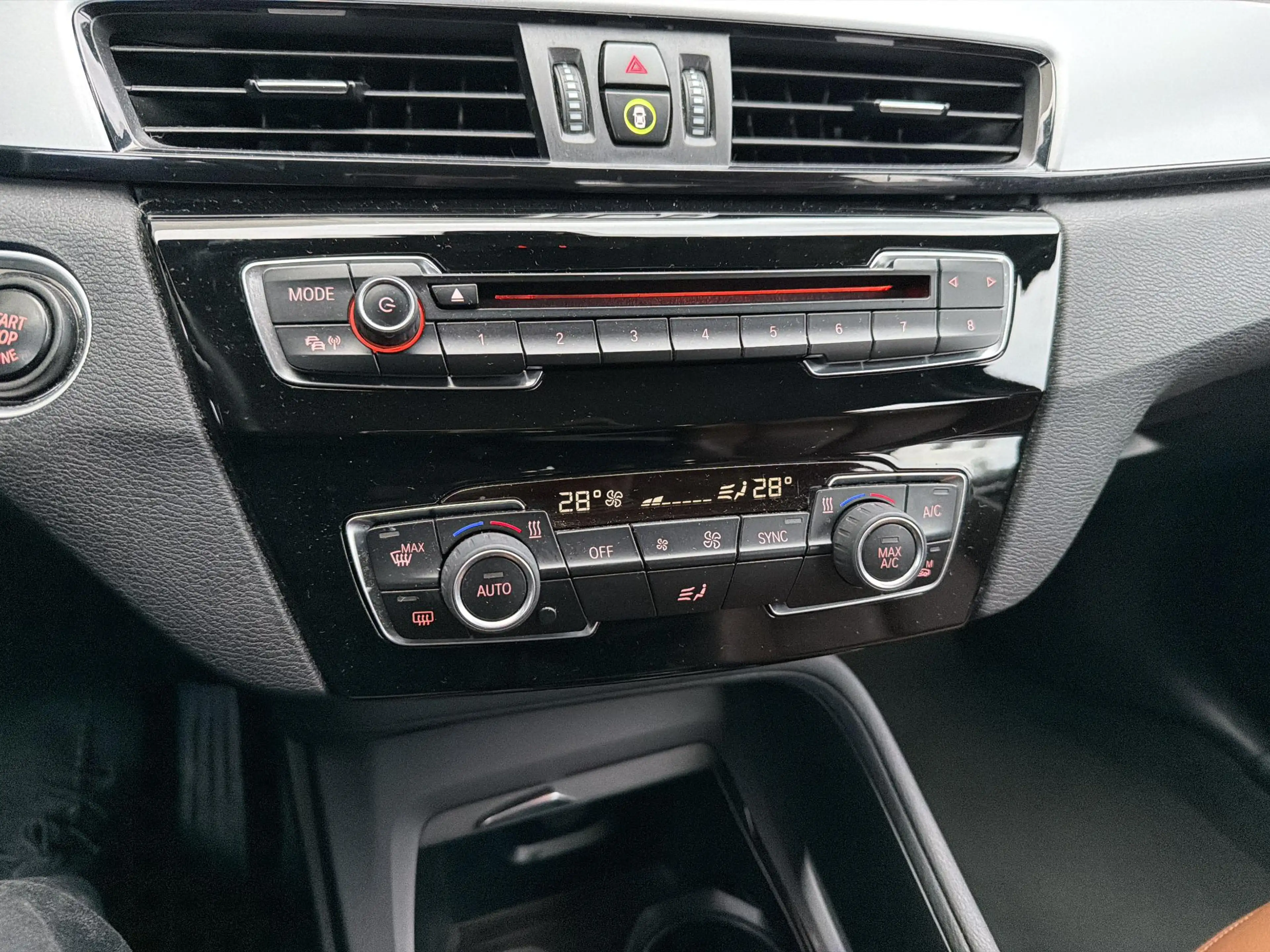 BMW X1 sDrive16d Centennial Executive | Leder | Cruise | — photo 13