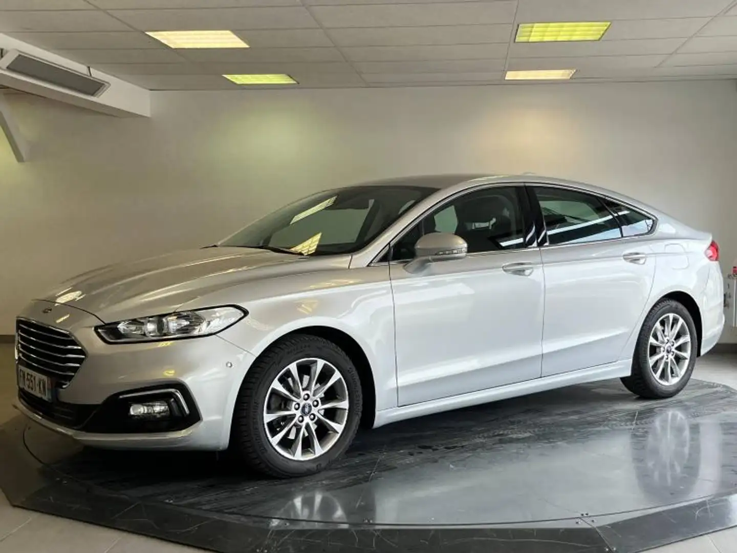 Ford Mondeo 2.0 TDCi 150ch Titanium PowerShift 5p Grau - 1