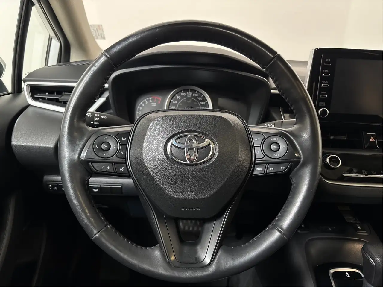 Toyota Corolla снимка Toyota Corolla