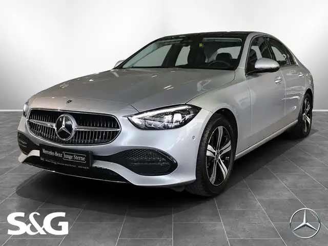 Mercedes-Benz C 200 d Avantgarde PANO+LED+17"+KAMERA+TOTWINKEL