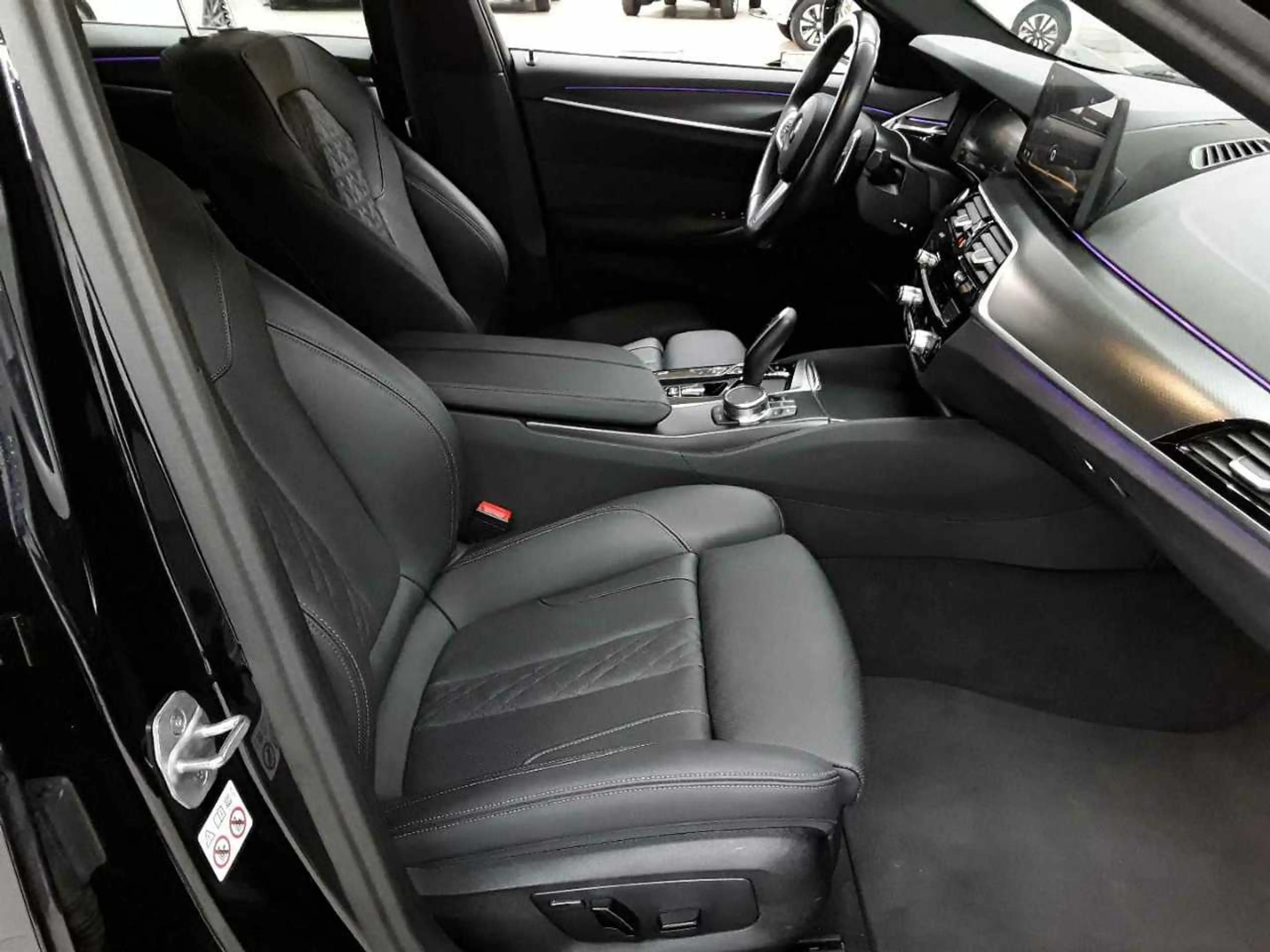 BMW 530 530e Touring Aut. M Sport Navi Leder — photo 8