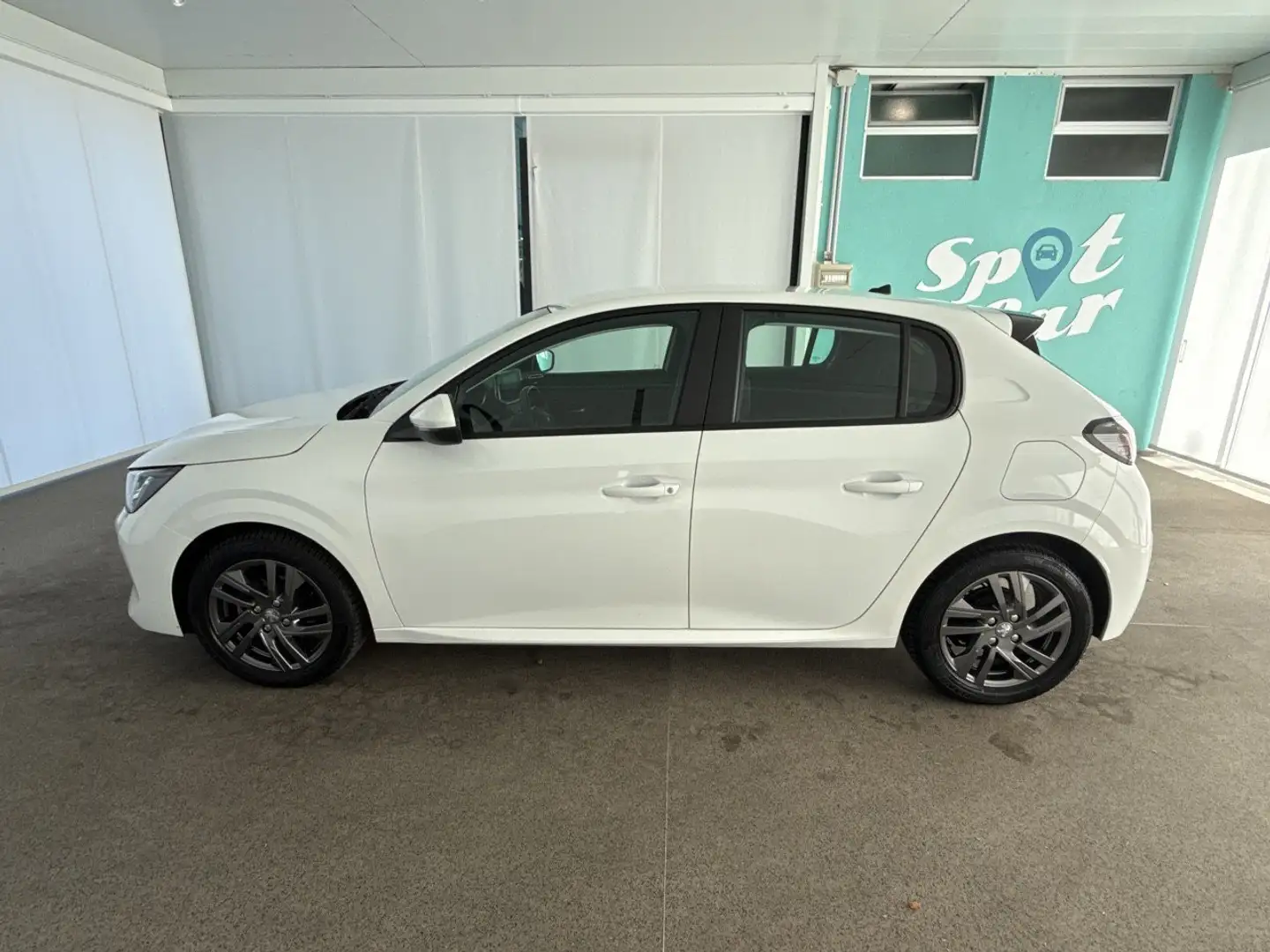 Peugeot 208 Active Pack PureTech 75 S/S Grau - 2