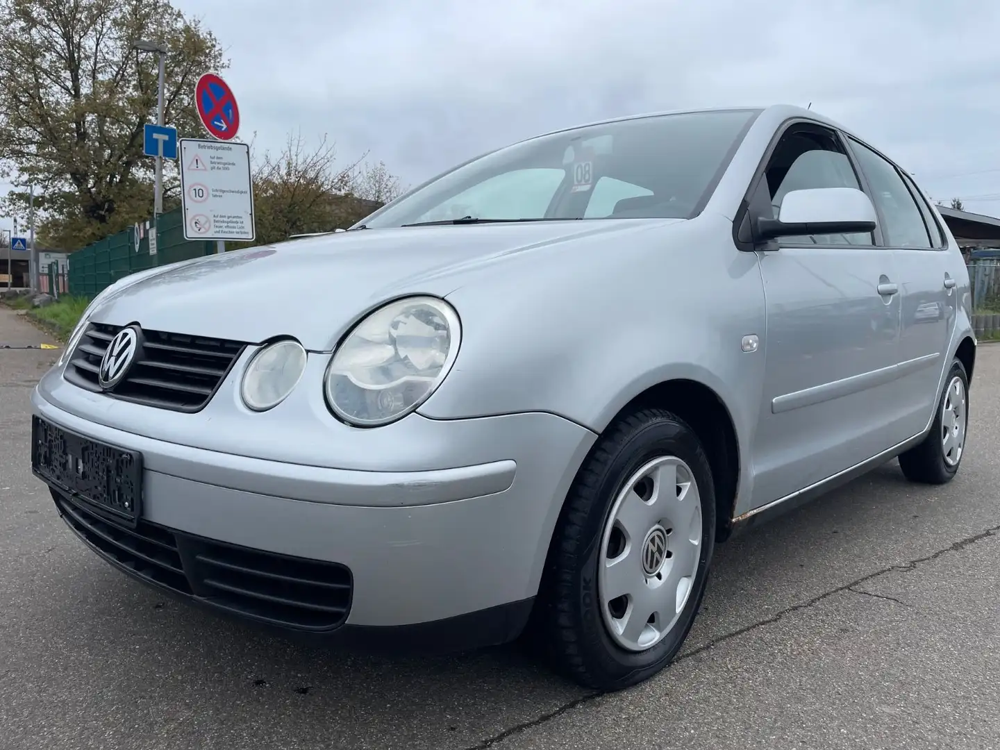 Volkswagen Polo IV Comfortline 1.4 FSI Silber - 1