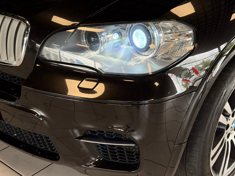 BMW X5 M50d · Kamera · Navi Prof · HuD · Pano · AHK — photo 11