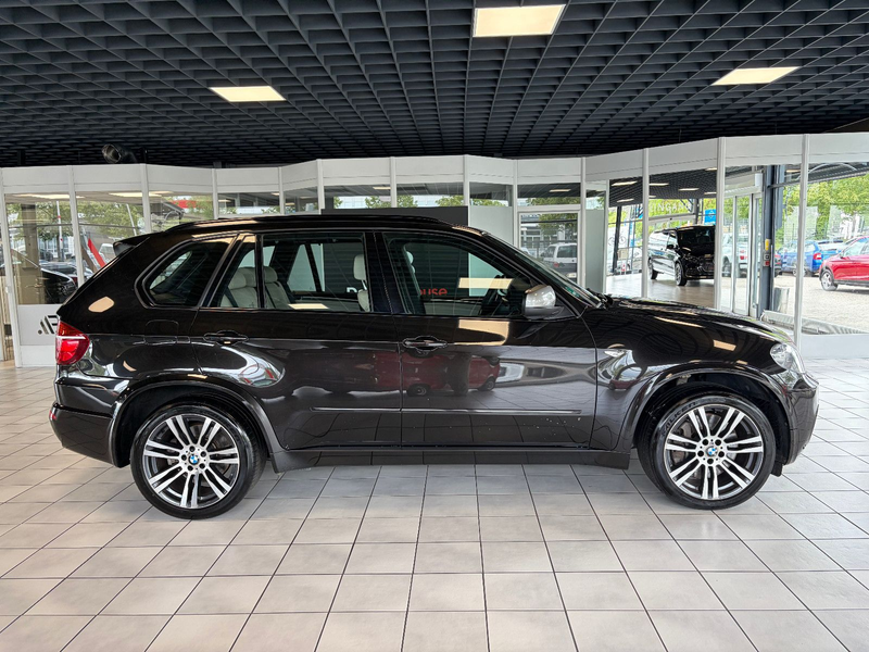 BMW X5 M50d · Kamera · Navi Prof · HuD · Pano · AHK — photo 3