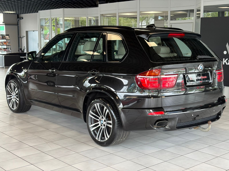 BMW X5 M50d · Kamera · Navi Prof · HuD · Pano · AHK — photo 7