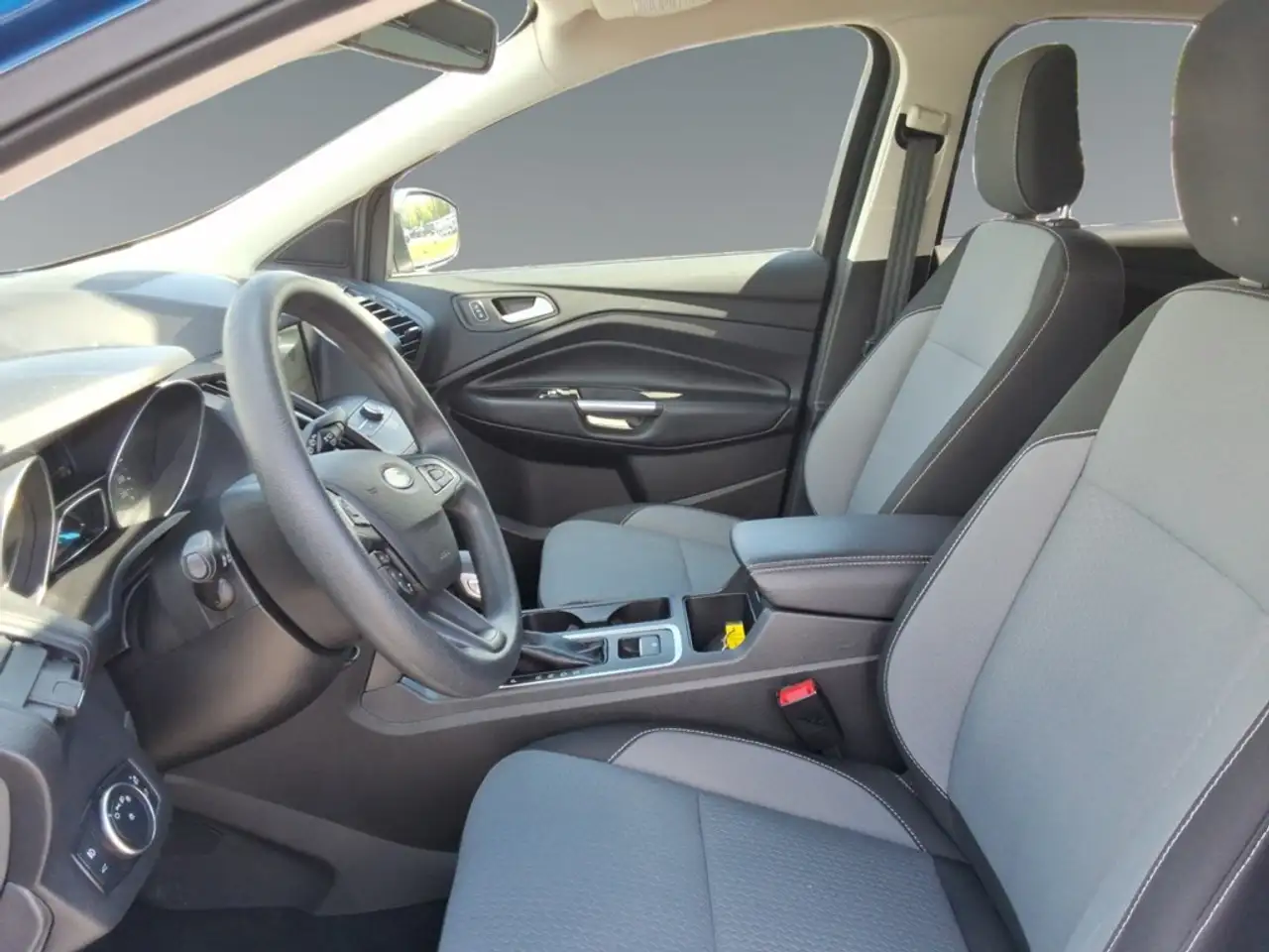 Ford Escape photo Ford Escape