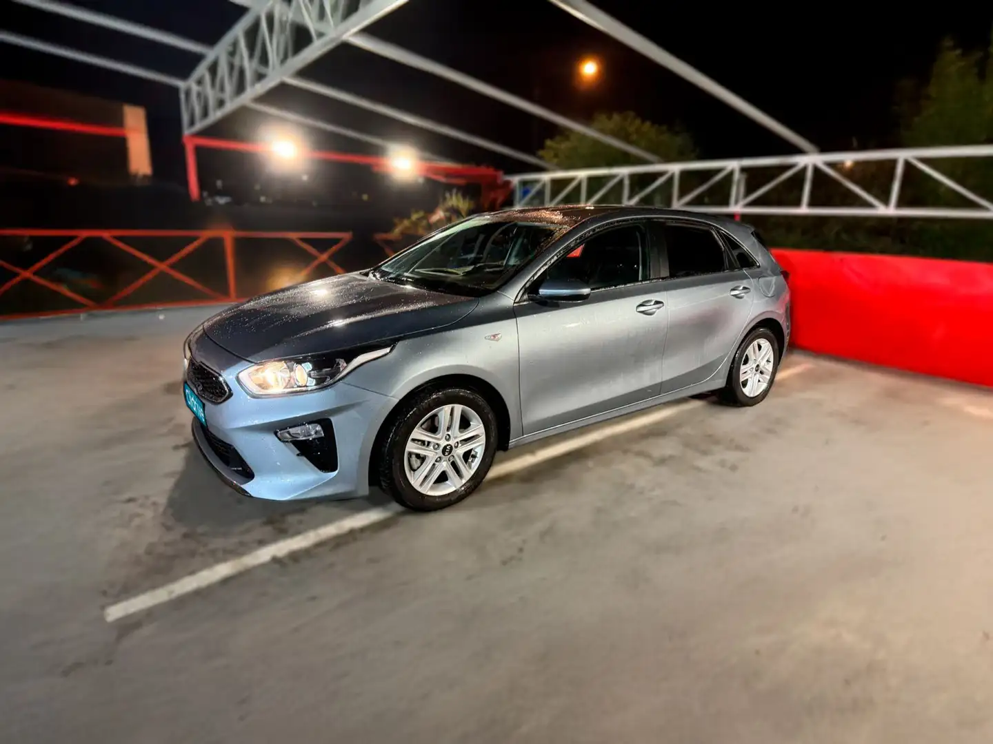 Kia 1.0 T-GDi 88kW (120CV) Business Gris - 2