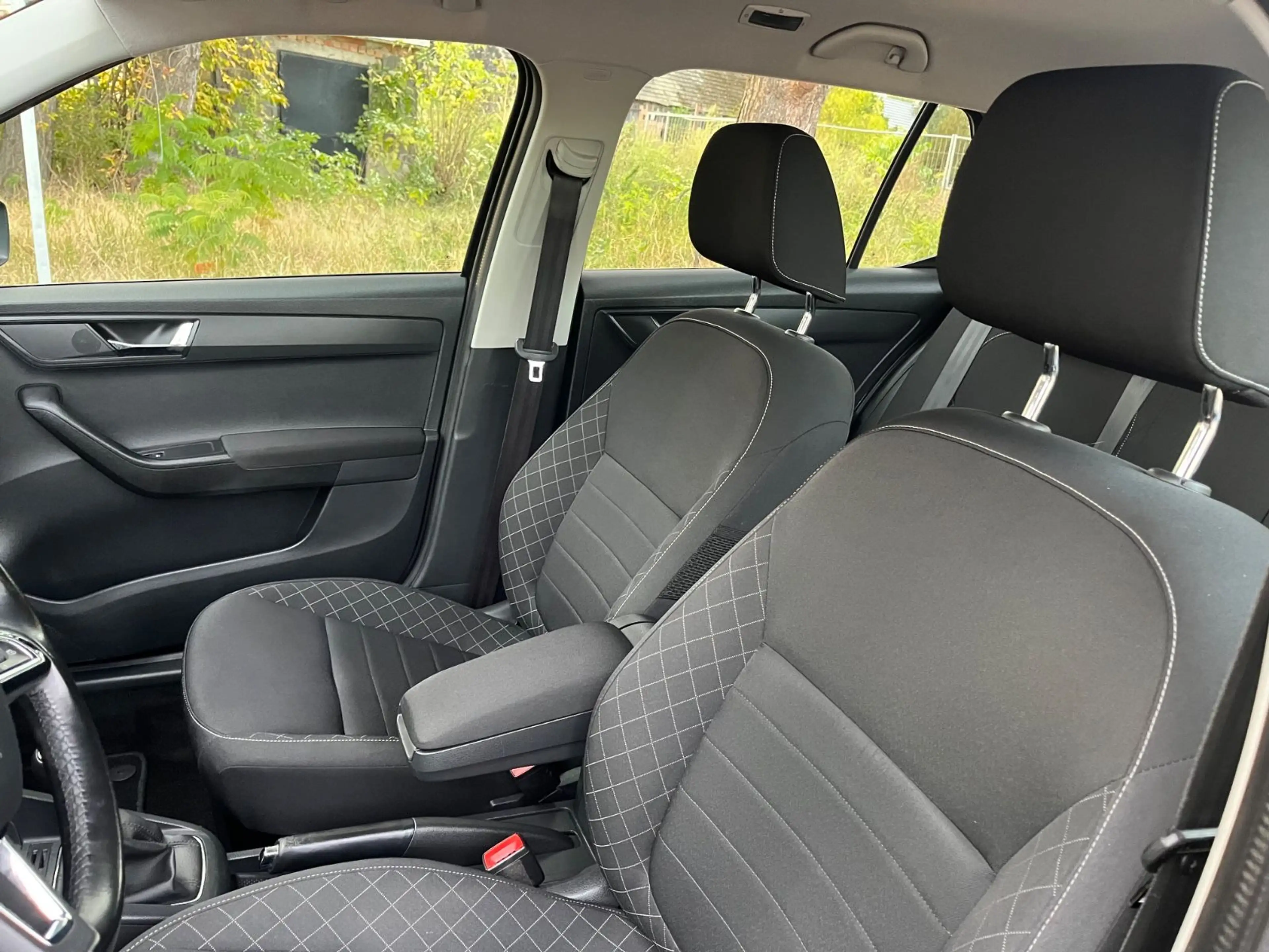 Skoda Fabia Style/Klima/PDC — photo 13