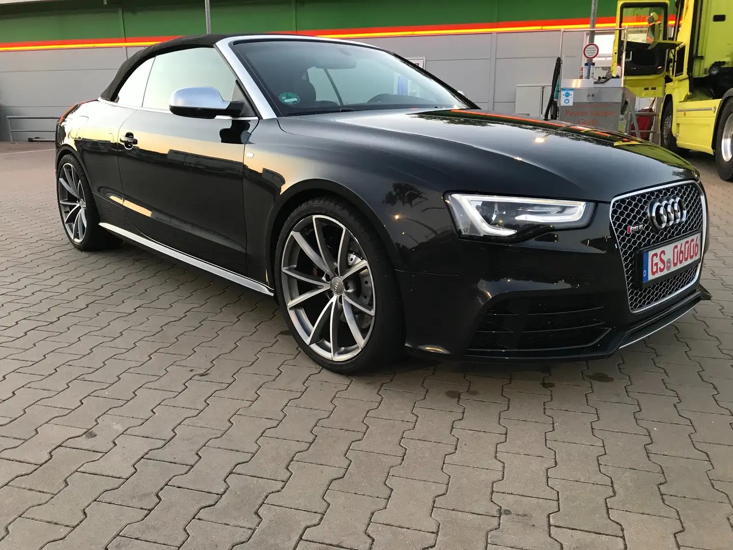 Audi RS5 4.2,Leder,B&O,Sitzklima,Nackenheiz,RSKlappe,Kamera Schwarz - 2