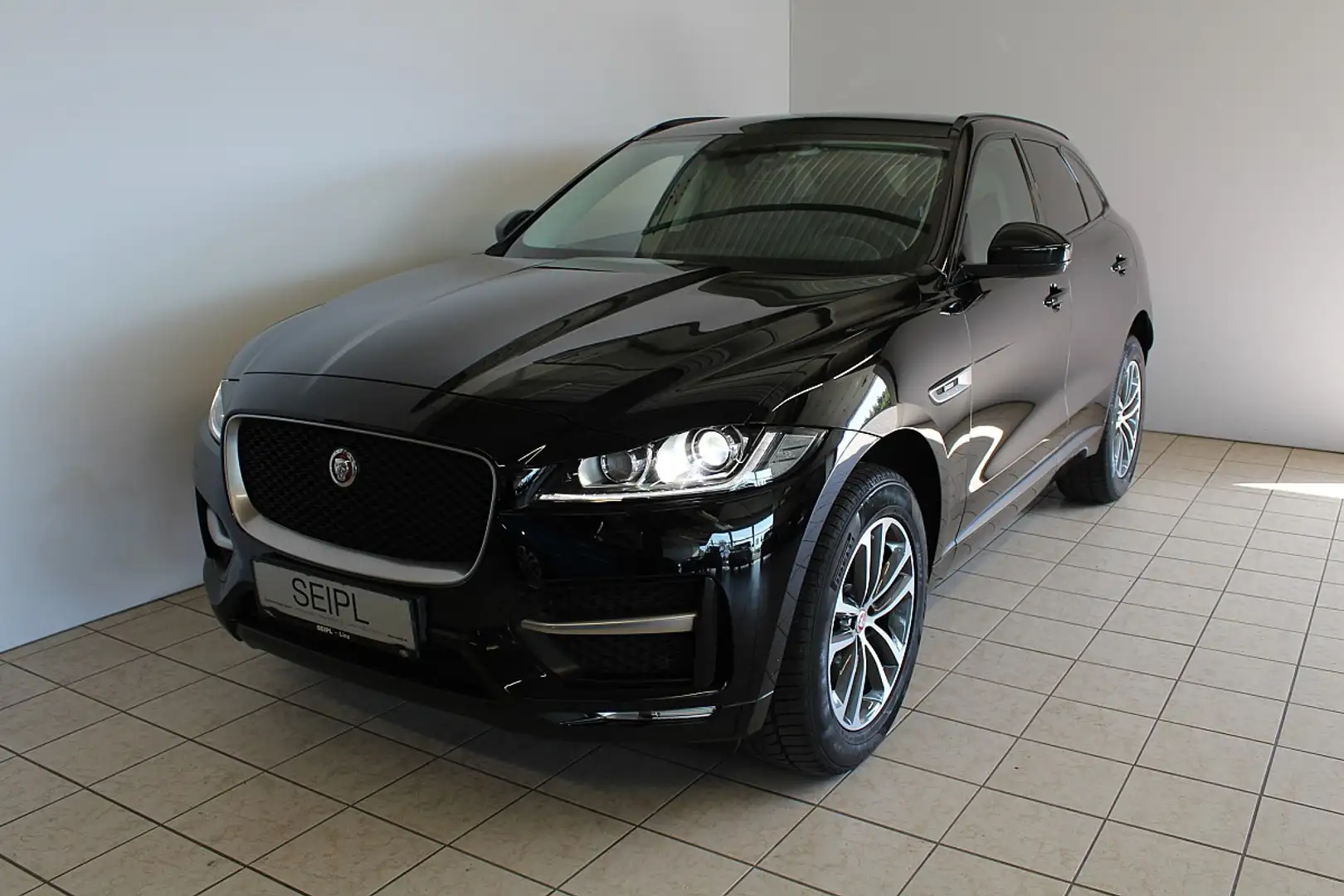 Jaguar F-Pace 20d AWD R-Sport Aut. Noir - 2