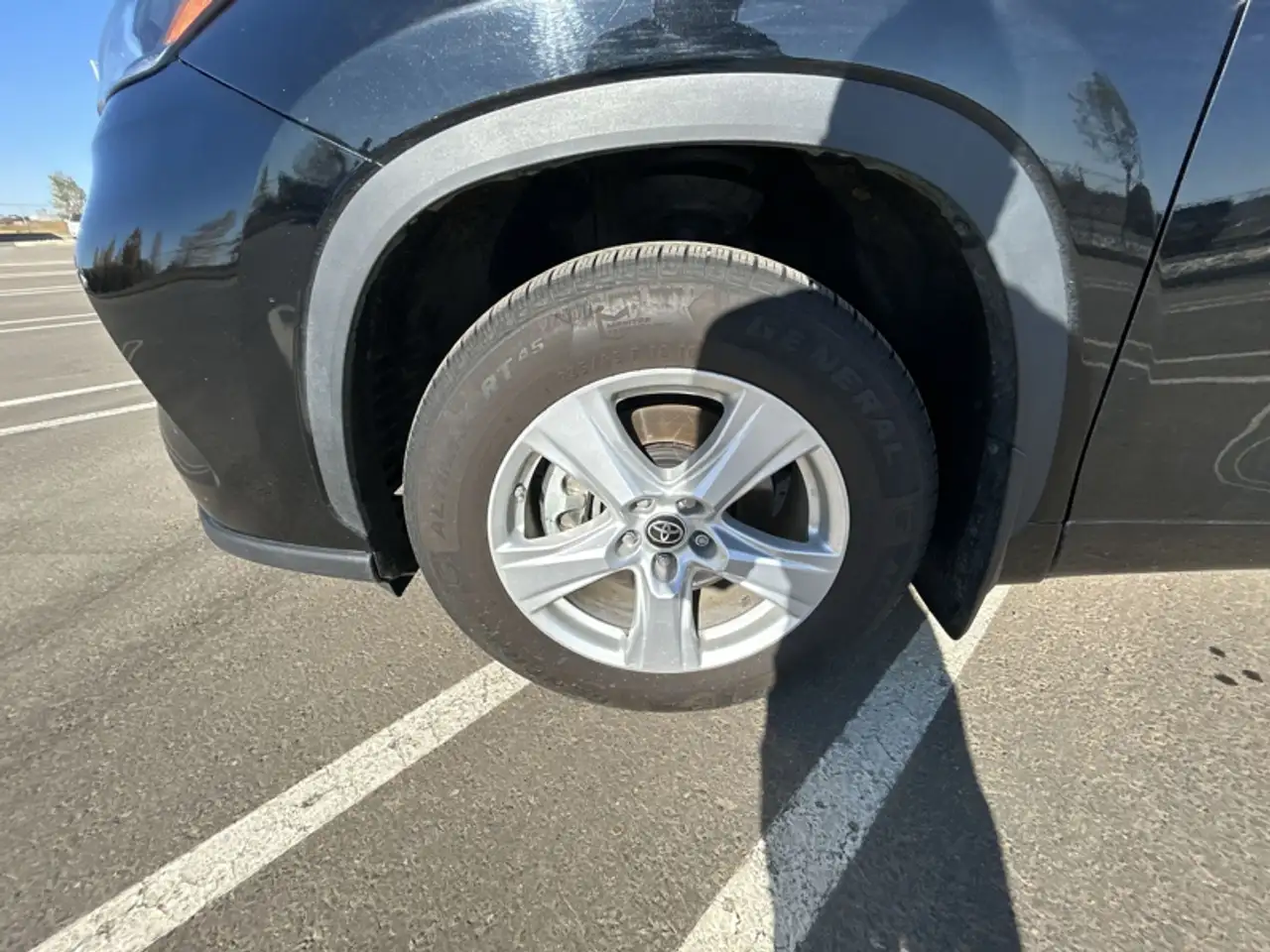 Toyota Highlander снимка Toyota Highlander