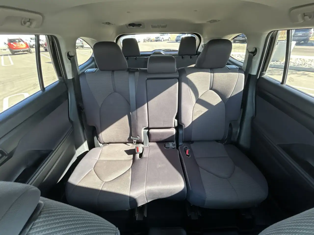 Toyota Highlander снимка Toyota Highlander