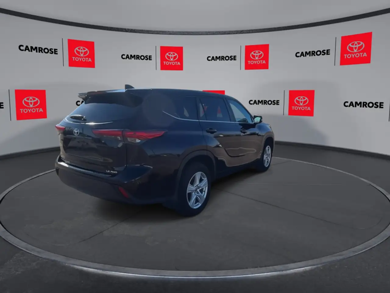 Toyota Highlander снимка Toyota Highlander