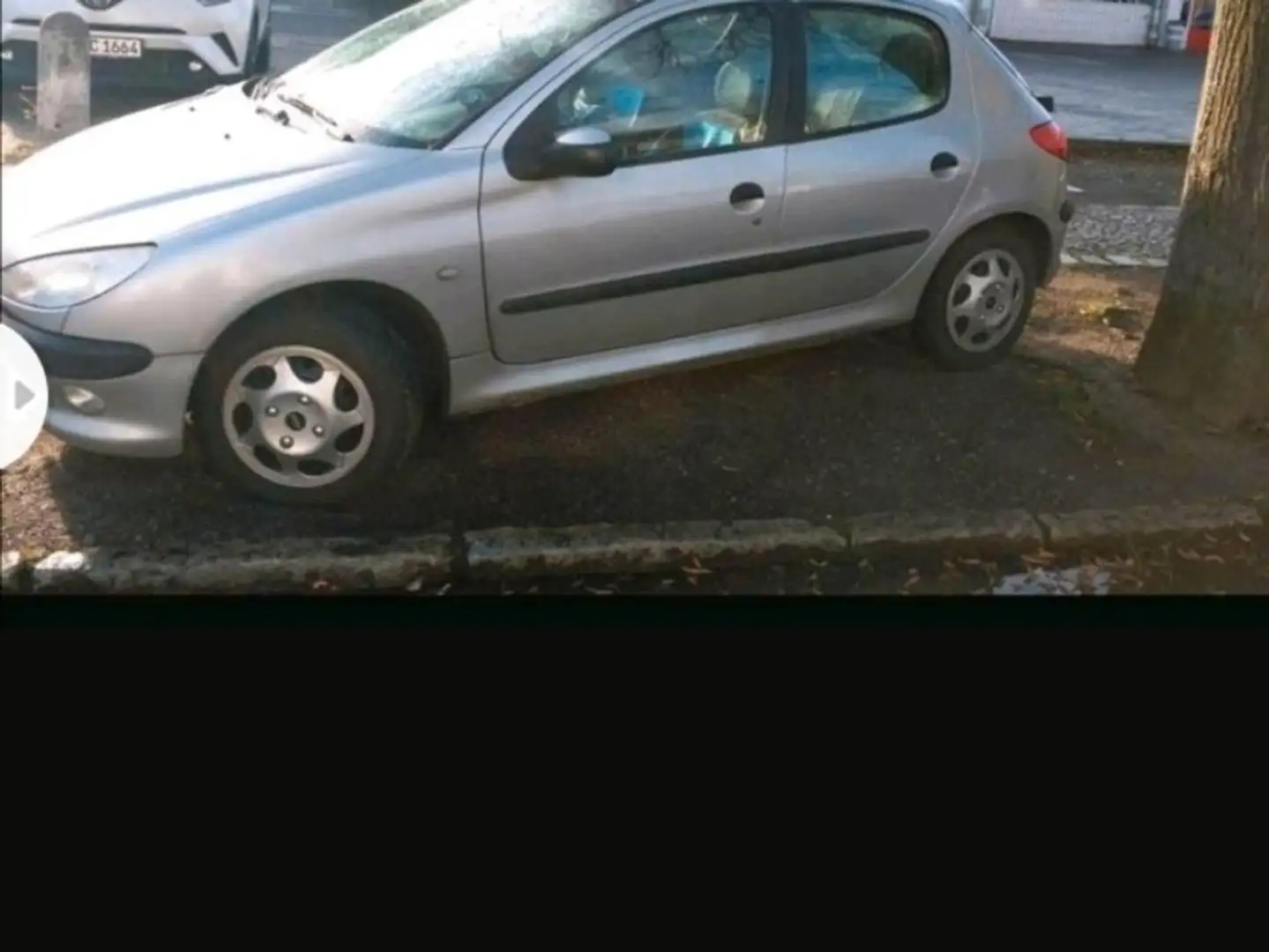 Peugeot 206 75 XS Silber - 1