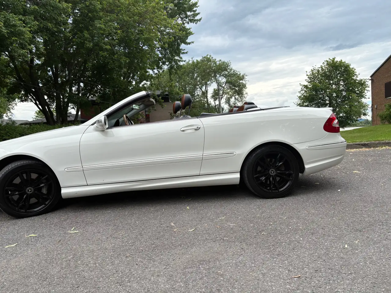 Mercedes-Benz CLK снимка Mercedes-Benz CLK
