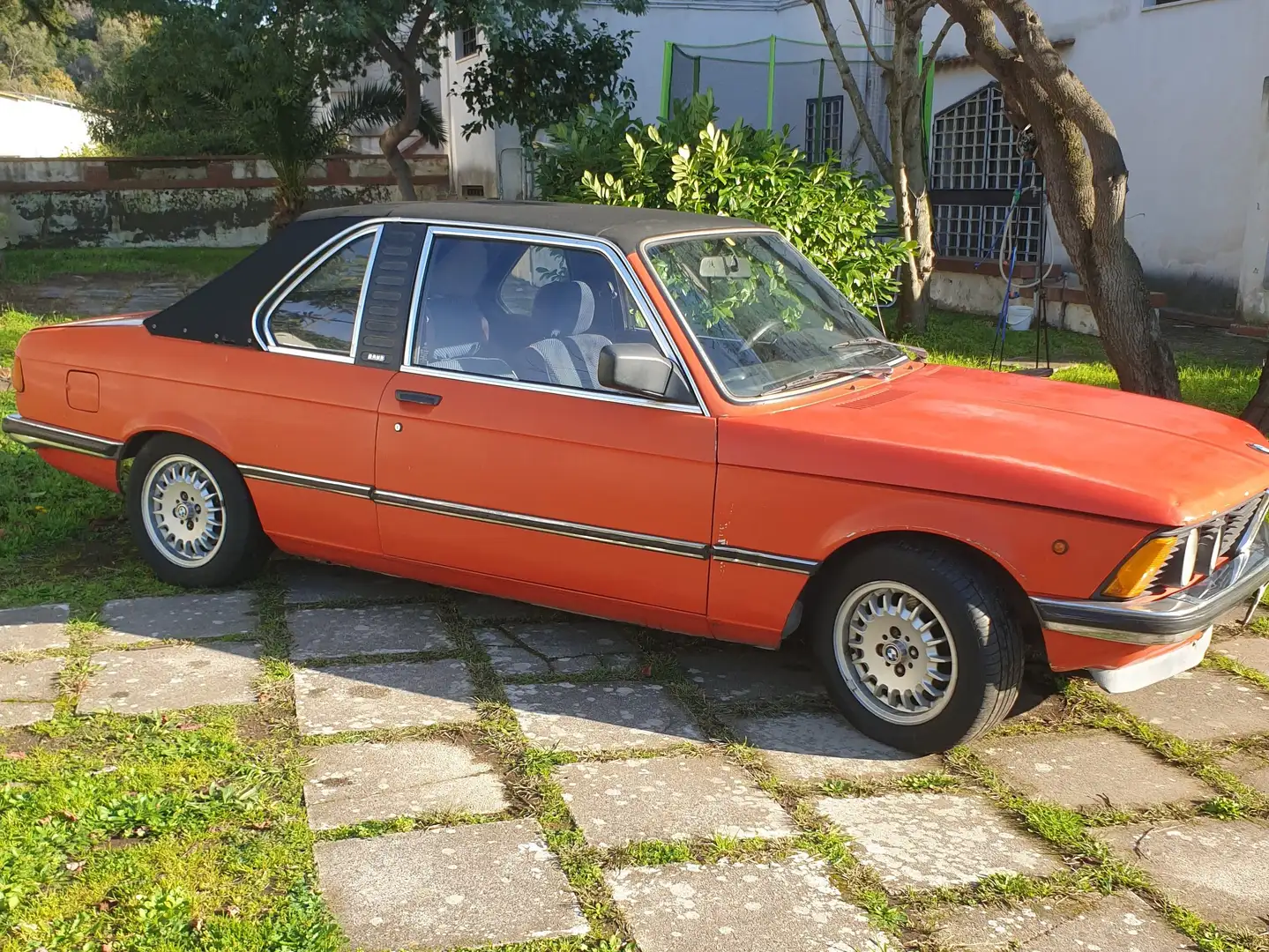 BMW 320 Roşu - 1