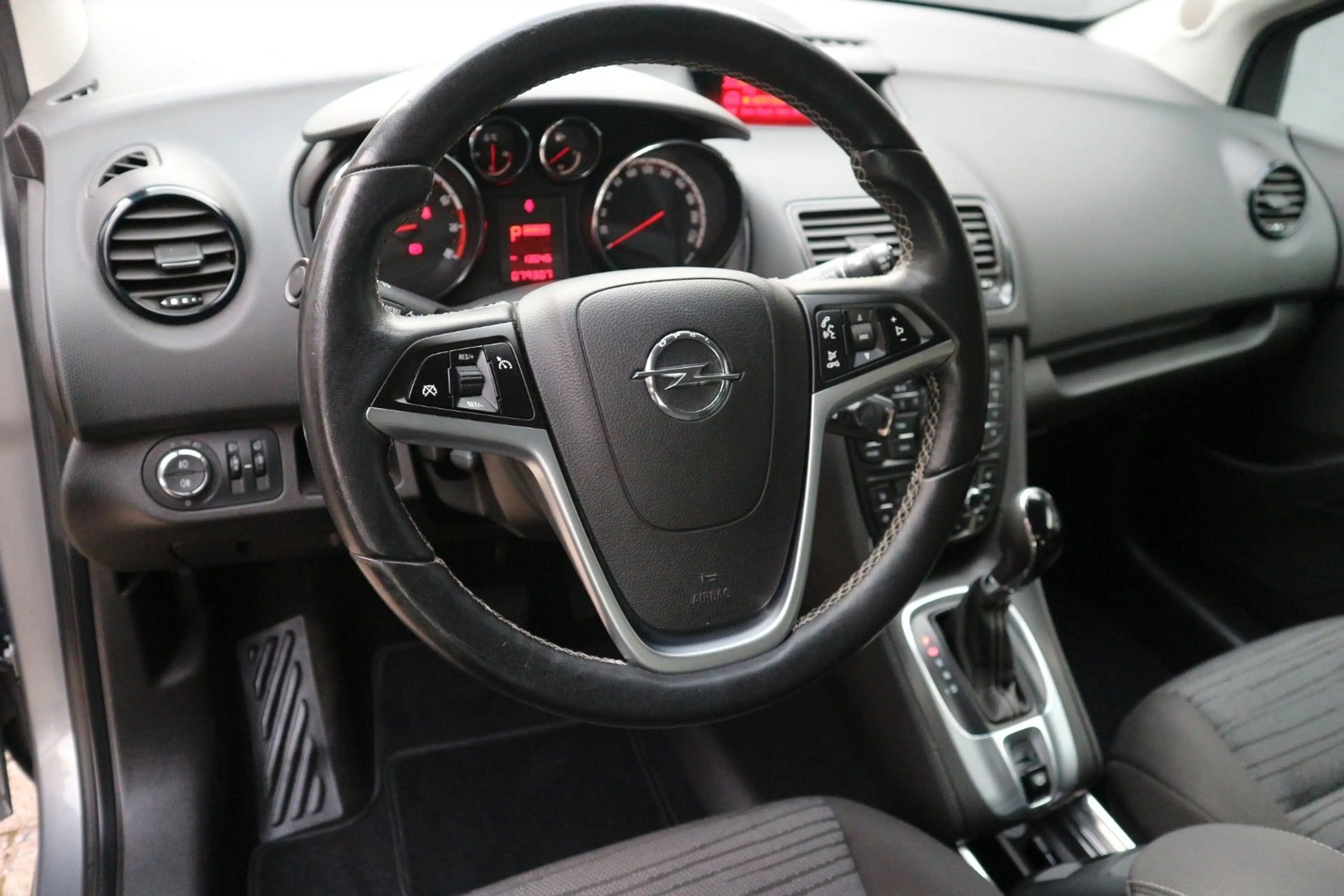 Opel Meriva B Style *AUTOMATIK|KLIMAAUTO|PDC|SHZ* — photo 8