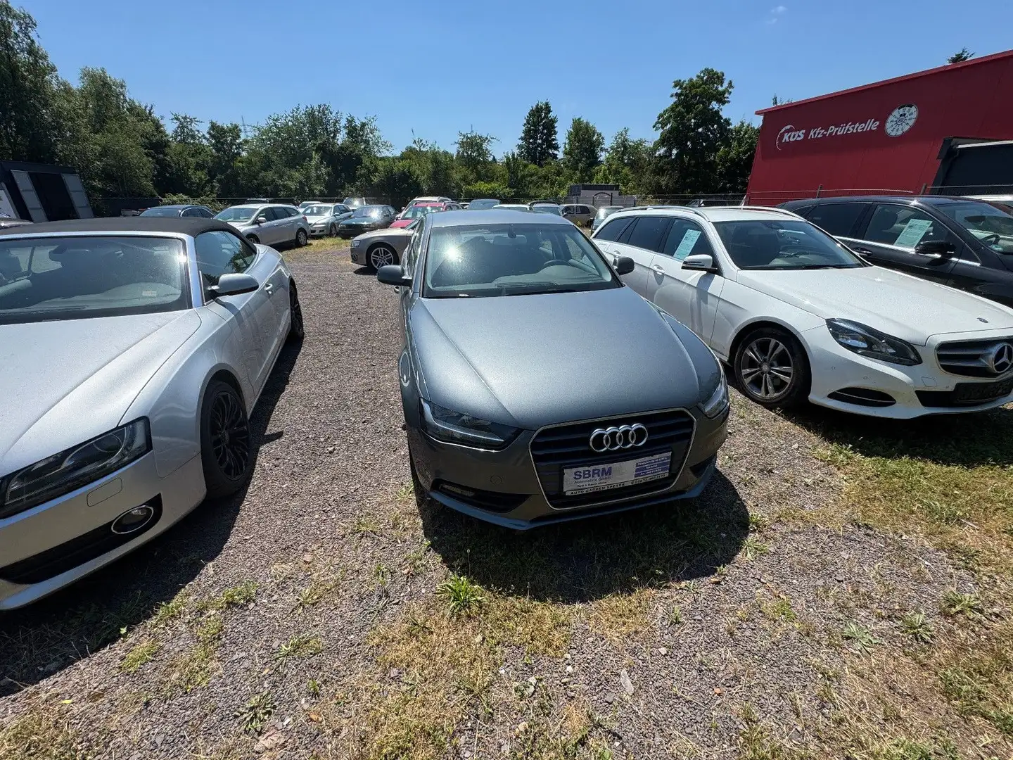 Audi A4 mit 60000 Or. Gesamtlaufleistung Grau - 1