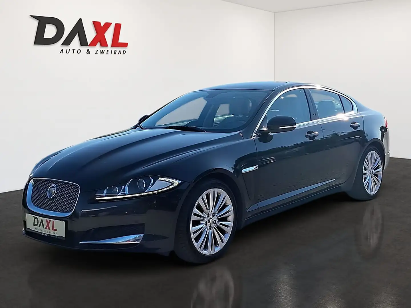 Jaguar XF 2,2 Diesel Luxury Schwarz - 1