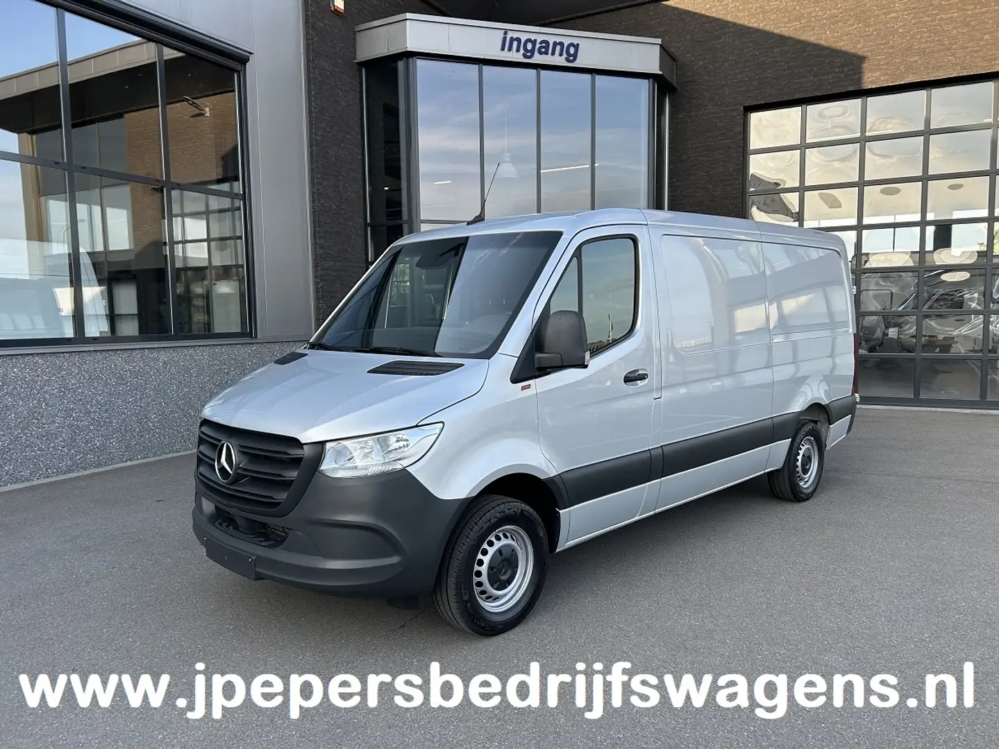 Mercedes-Benz Sprinter 315 CDI L2 H1 RWD / Trekhaak / MBUX / Camera / Car Zilver - 1