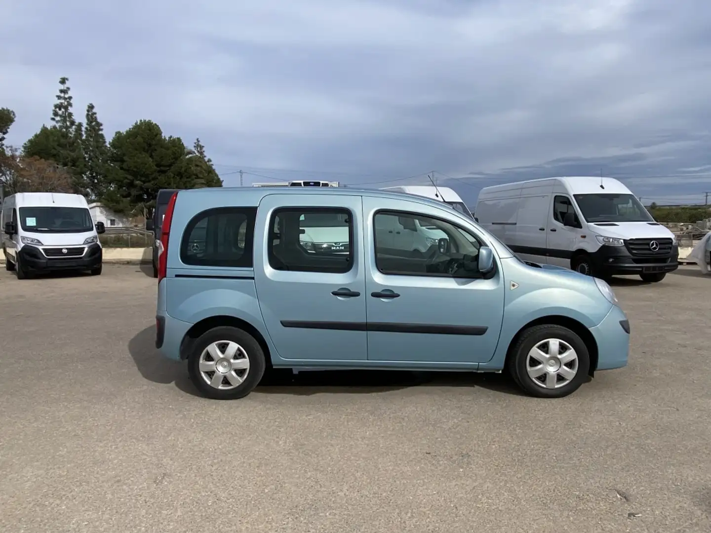 Renault RENAULT Kangoo M1 Familiar  Manual de 5 Puertas Azul - 1