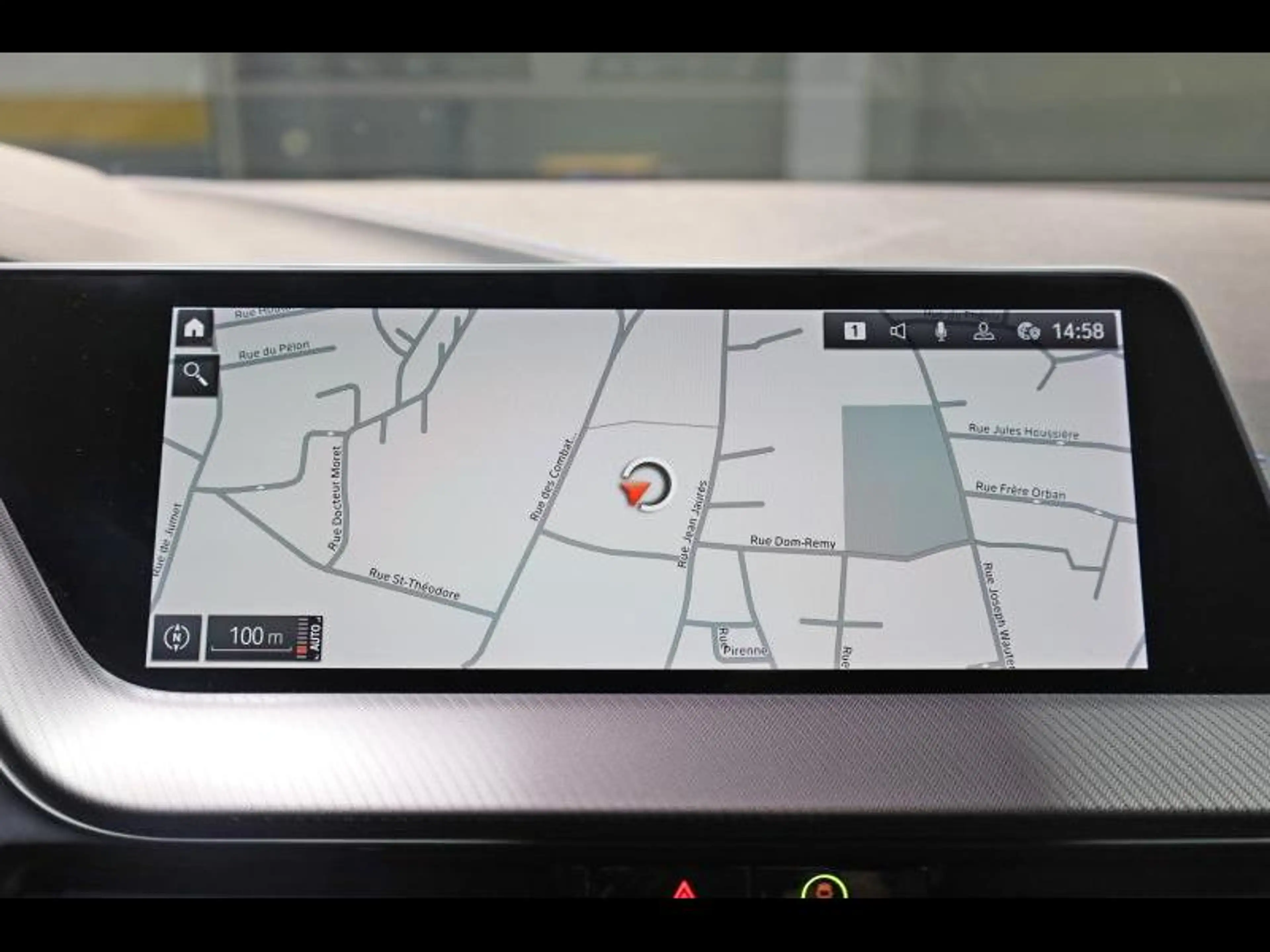 BMW 118 i Hatch Kit M Sport — photo 15
